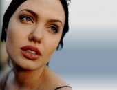 Angelina Jolie - Picture 287 - 1024x768