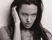 Angelina Jolie - Picture 233 - 1024x768