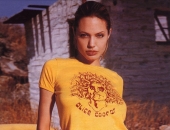 Angelina Jolie - Picture 261 - 1024x768